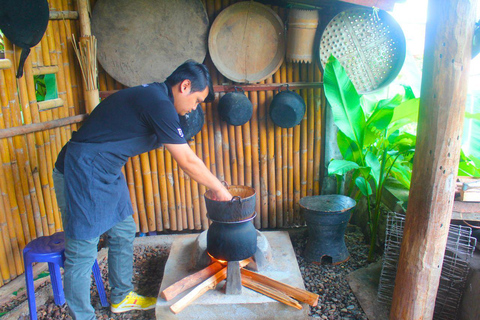 Luang Prabang: Cooking Class, Temple Visit, and Lunch