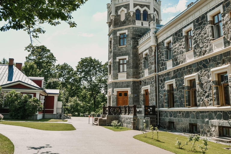 Au départ de Riga : excursion privée d&#039;une journée à Cesis, Sigulda et les châteaux de Turaida