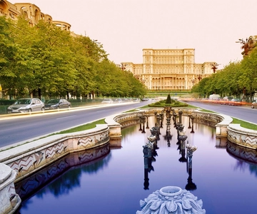 Bucharest: Half Day Bike Tour