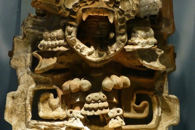 Ciudad de Puebla: zona arqueológica de Cacaxtla y Tlaxcala