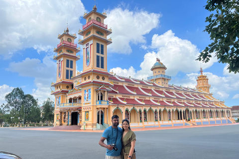 Visita a Montanha da Virgem Negra, Cu Chi, Cao Dai com guia LGBT