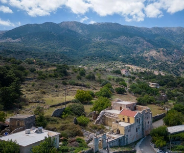Chania: 7 Villages of Apokoronas Tour with Lunch