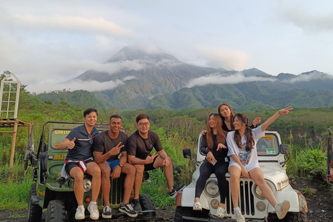 Lo más destacado de Yogyakarta: tour por el volcán Merapi y los templosPuntos destacados de Yogyakarta: tour por el volcán Merapi y los templos