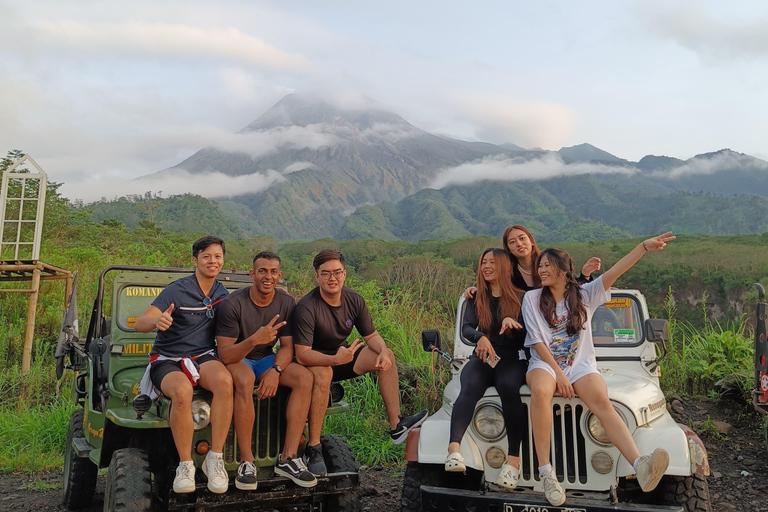 Lo más destacado de Yogyakarta: tour por el volcán Merapi y los templosPuntos destacados de Yogyakarta: tour por el volcán Merapi y los templos