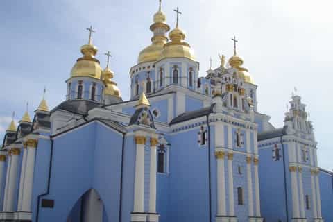 mosteiro com cúpula dourada de são miguel kiev tour