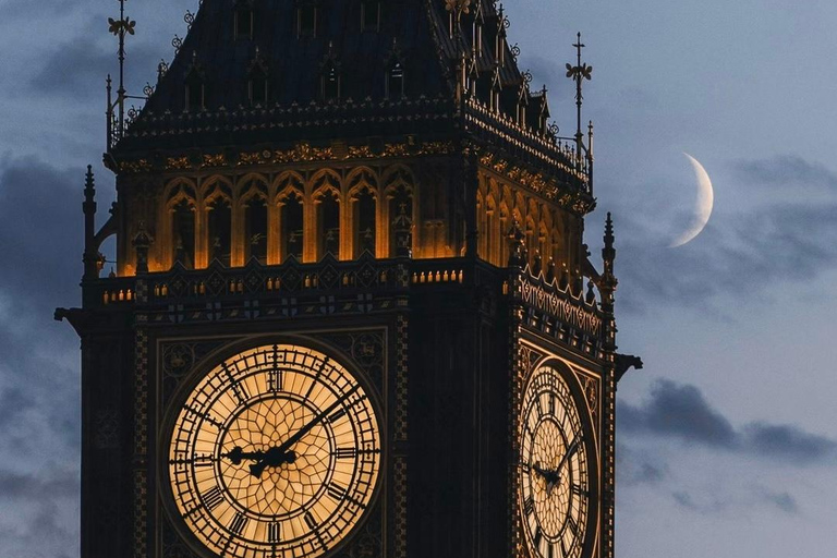 From London: 7-Day England and Scotland Coach Tour