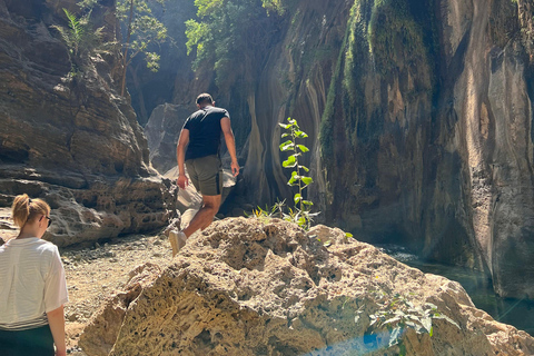 Wadi Lajab Canyon vandringsturVandringstur i Wadi Lajab Canyon