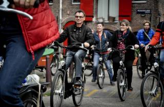 Amsterdam: Sightseeing-Radtour mit einem französischen Guide