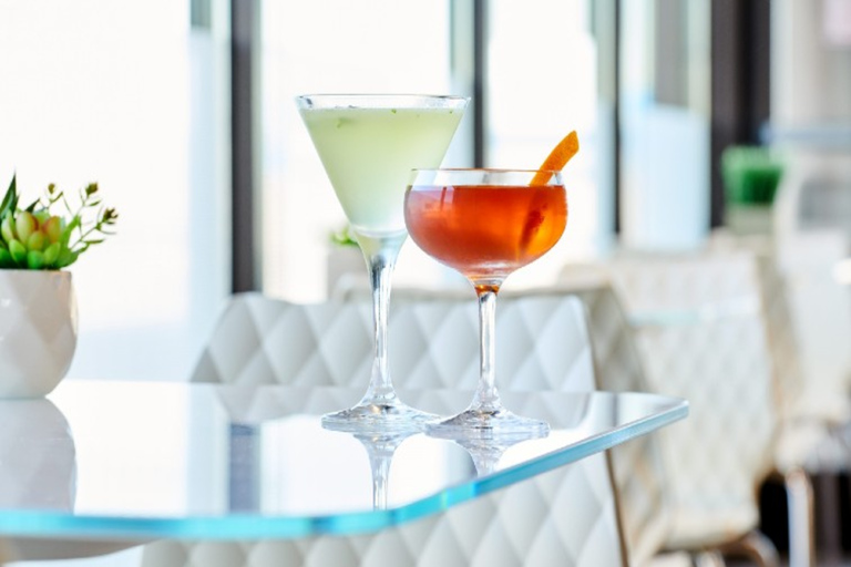 PHX Phoenix Sky Harbor INTL Airport Escape Lounge Access T3 Domestic Departure: Escape Lounge