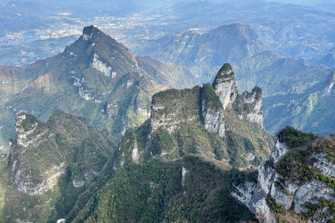 Zhangjiajie: Wycieczka do Góry Siedmiu Gwiazd i wioski Tujia