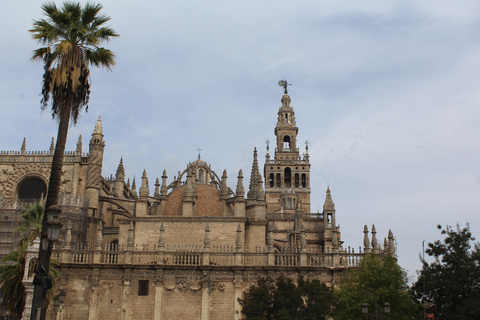 Sevilla: Kathedrale und Giralda Skip-the-line-FührungFranzösische Tour