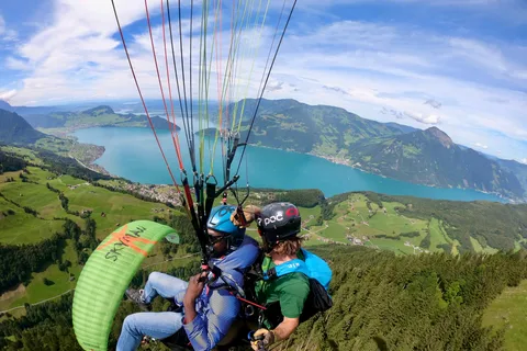 Lucerne : Expérience unique de parapente en tandem