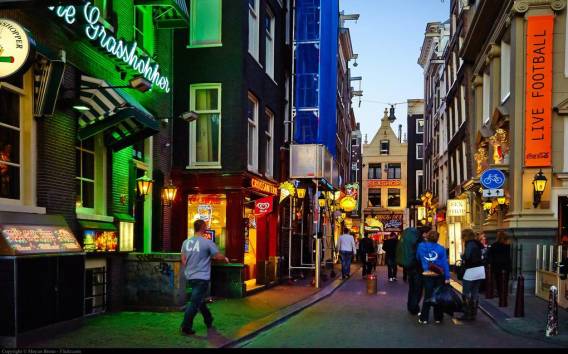 Private Tour: Red Light District und Food Tour