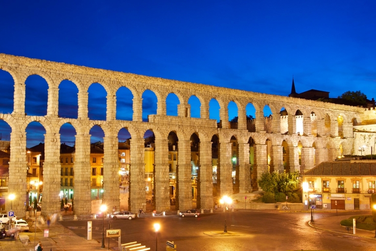 Segovia: Ganztagestour mit Transfer von und nach Madrid