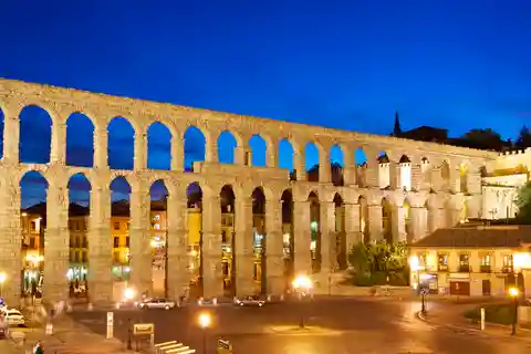 Segovia: Dagsutflykt med transfer till och från Madrid