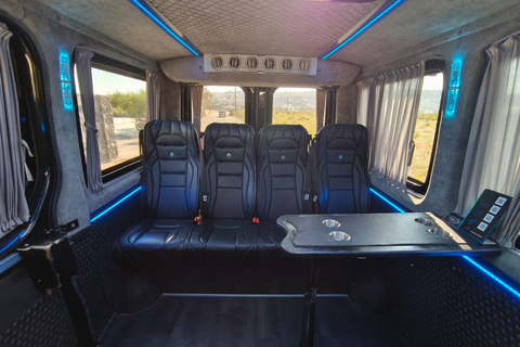 Traslados en grupo a Santorini: 24/7 Estamos a tu servicio