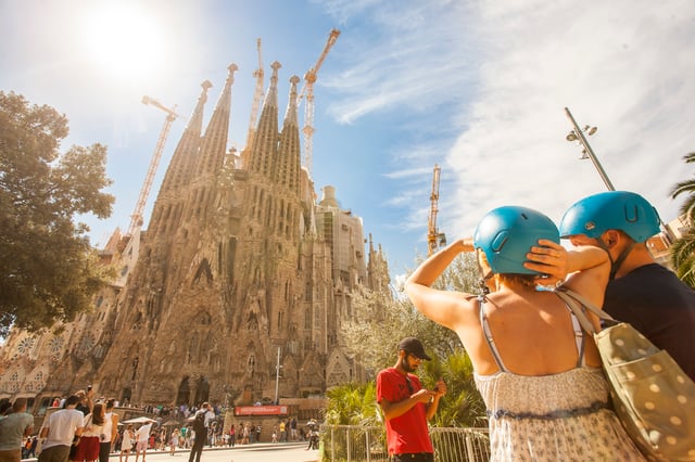 Tour in Segway di 2 ore di Barcellona di Gaudì con una guida dal vivo