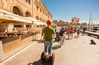 Top-Sehenswürdigkeiten von Barcelona: Geführte Segway-Tour