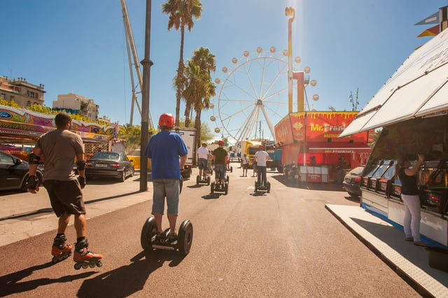 Barcelona: Altstadt &amp; Strandpromenade Segway Tour