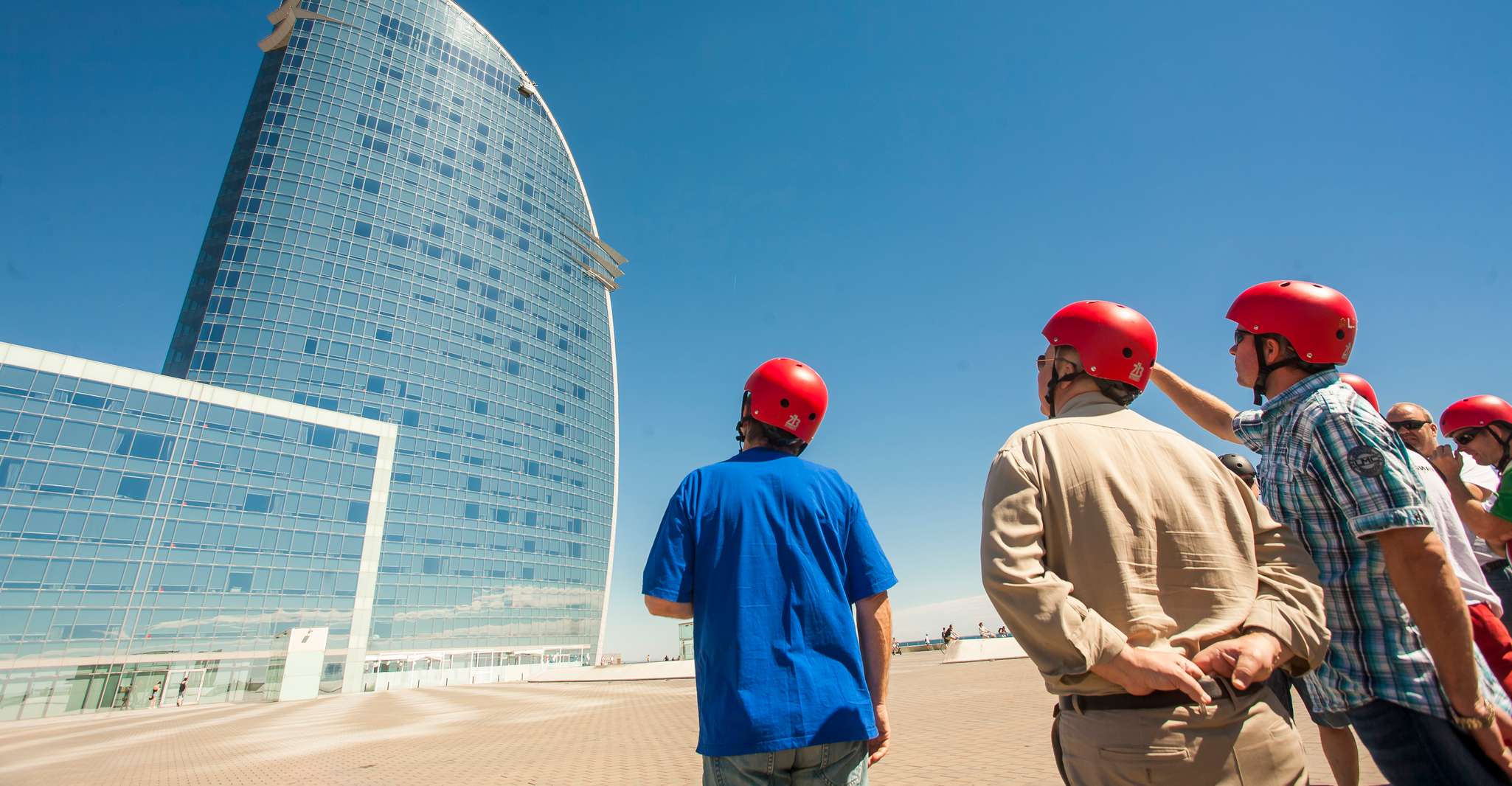 Barcelona, Altstadt & Seafront Segway Tour - Hizvo