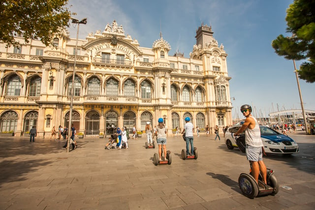 Barcelona: 1-stündige Sightseeing Segway Tour