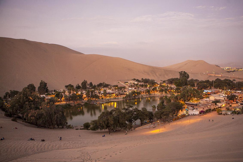 Depuis Lima : Excursion d&#039;une journée aux lignes de Nazca et à l&#039;oasis de Huacachina