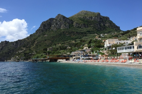 Desde Capri: tour 1 día en barco privado a Capri y PositanoCapri y Positano en yate de lujo privado de 14-15 m