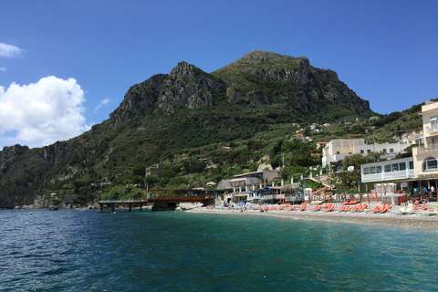 Desde Capri: tour 1 día en barco privado a Capri y PositanoCapri y Positano en lancha motora de lujo