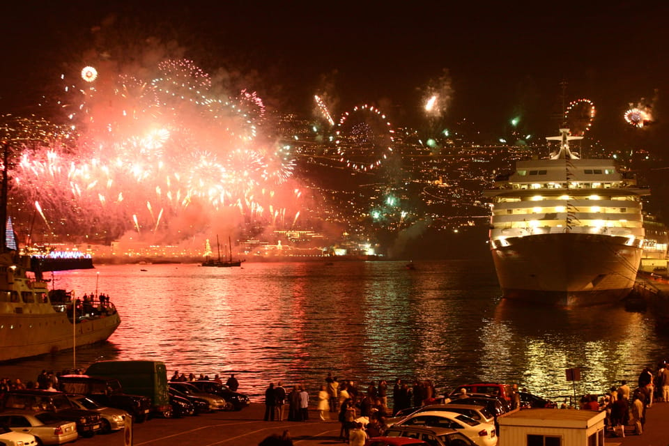 O Maior Fogo de Artifício de 2020, Fireworks Mania