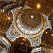 Rom: Peterskyrkan med kupol-klättring och kryptan