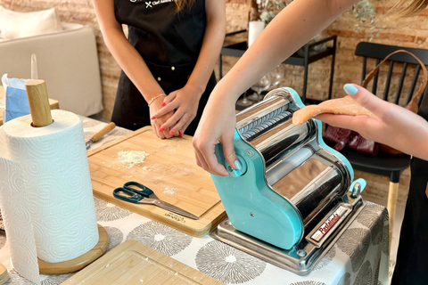 Valencia: Fresh Pasta Workshop at an Italian Chef's Home
