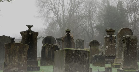 Edinburgh: 2-Hour Ghost Tour in Italian