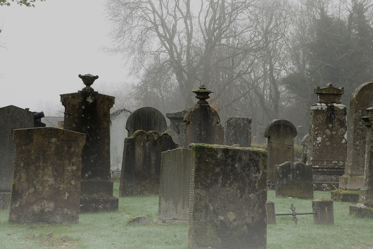 Edimburgo: excursão fantasma de 2 horas em italiano