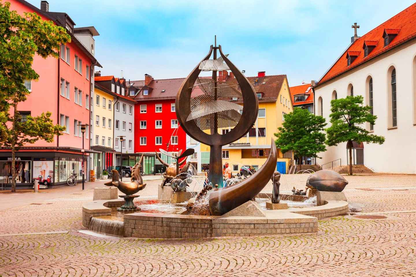 Friedrichshafen: 2-Hour Walking Tour with a Local