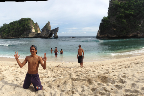 Nusa Penida : Visite guidée d&#039;une journée avec un chauffeur local comme guide