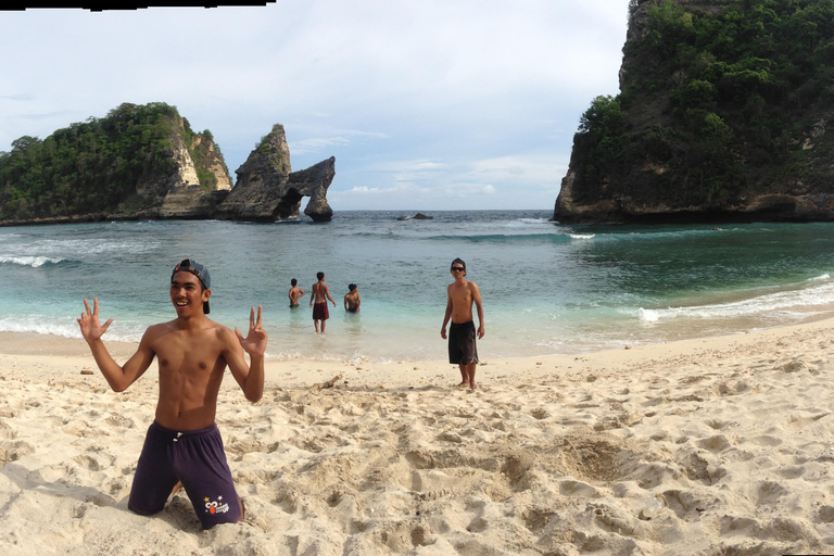 Nusa Penida : Visite guidée d&#039;une journée avec un chauffeur local comme guide