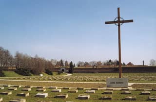 Ab Prag: Führung durch das Konzentrationslager und die Gedenkstätte Theresienstadt