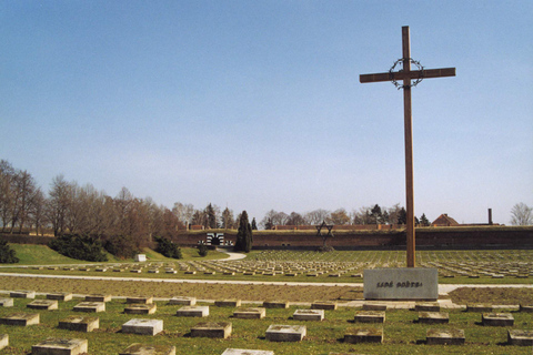 Från Prag: Rundtur med buss till Terezin Memorial