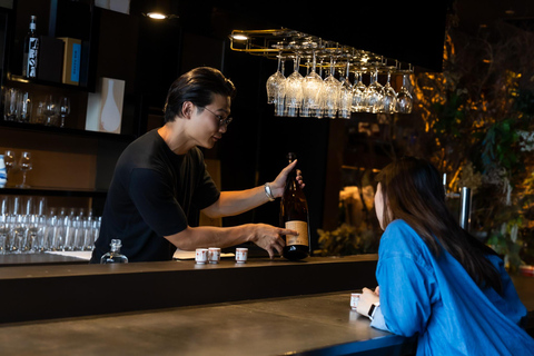 东京银座：使用传统器皿品尝清酒