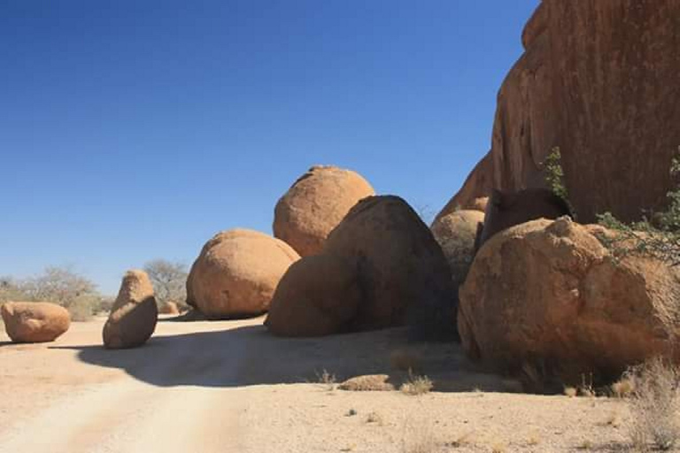 Spitzkoppe : via Zeila Shipwreck