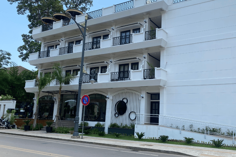 Transfer from Siem Reap Airport to hotels in Siem Reap