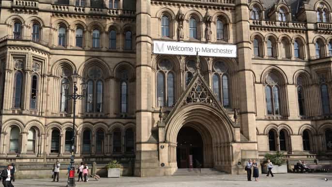 welcome to manchester private tour with a local