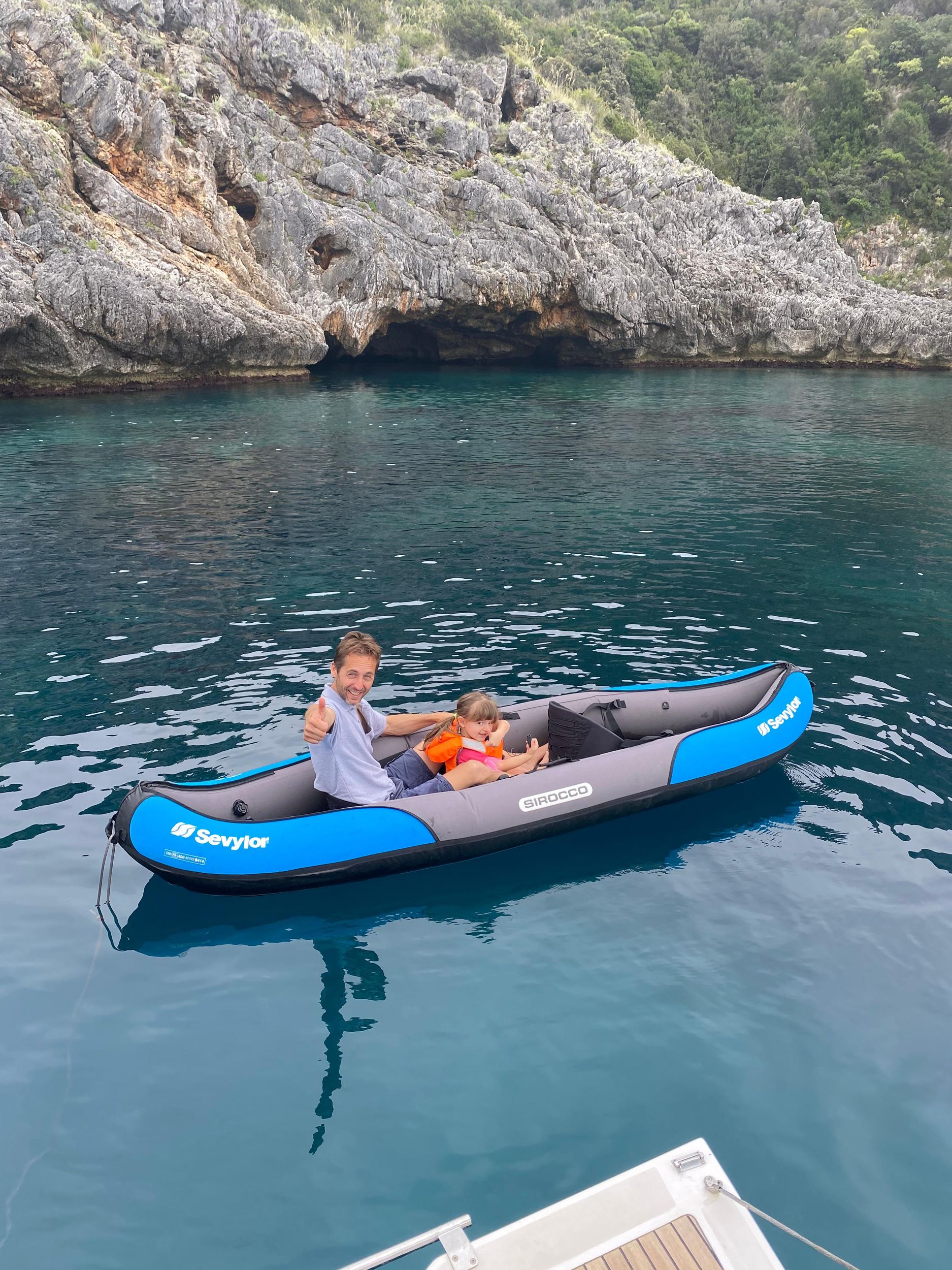 Von Salerno aus: Ganztägiger Segeltörn im Cilento