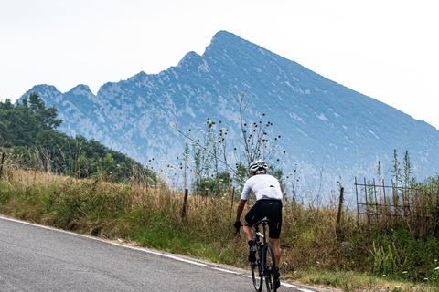 Olot: Guided Road Bike Route through the Pyrenees Olot: Guided Road Bike Tour in the Pyrenees