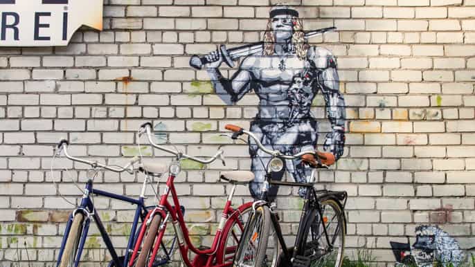 die industrial stalker bike tour im kalamaja district