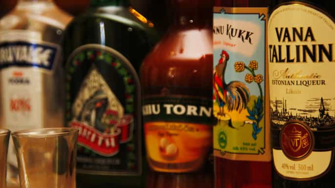 tallinn pub crawl