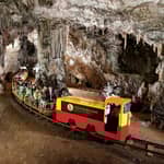 Grotte di Postumia e Castel Lueghi: tour di mezza giornata (biglietti inclusi)