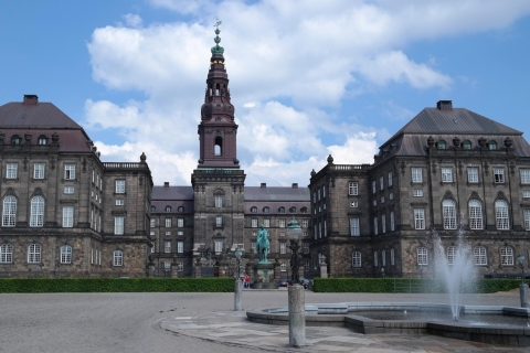 Copenhagen Welcome Tour: Private Tour with a Local 6-Hour Tour