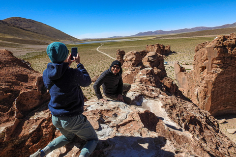 La Paz: 4-Day Uyuni Salt Flats to San Pedro de Atacama ENGLISH-SPEAKING GUIDE