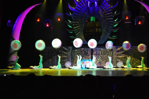 Pekín: Tour nocturno del Espectáculo de Acrobacias c/ TrasladoPekín: Tour nocturno del espectáculo de acrobacias con traslado